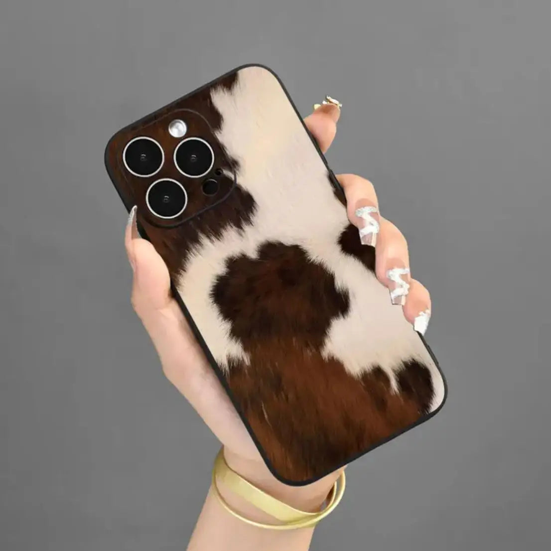 Creative Cow Print Phone Case, Phone Accessories Compatible for IPhone 16 Pro Max 15 Pro 14Plus 13 12 11 XR X/XS