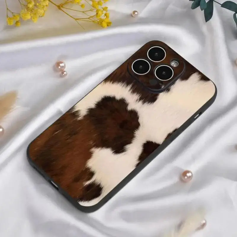 Creative Cow Print Phone Case, Phone Accessories Compatible for IPhone 16 Pro Max 15 Pro 14Plus 13 12 11 XR X/XS